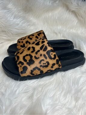 AEROSOLES Leopard Print Calf Hair Slide Sandals Women's Size 9